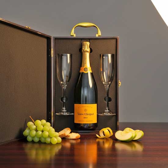 Veuve Clicquot Champagne and Flutes Gift Set Veuve Clicquot Champagne and Flutes Gift Set