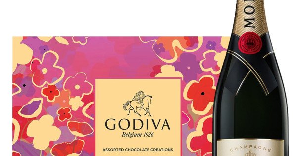 Moet Champagne & Godiva Chocolate Gift Set
