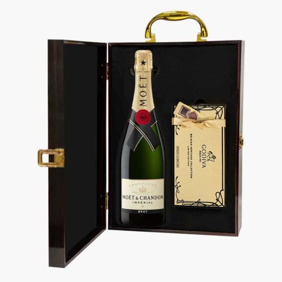 Moet & Chandon Imperial Brut Champagne and Chocolate Gift Box Moet & Chandon Imperial Brut Champagne and Chocolate Gift Box