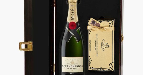 moet-champagne-and-godiva-