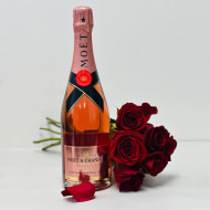 Moet & Chandon Nectar Imperial Rose Champagne And Flowers Gift Set