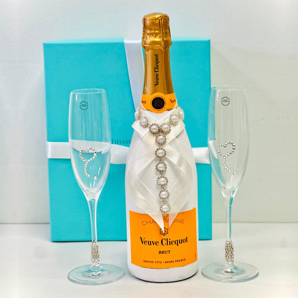 Veuve Clicquot And Tiffany Toasting Flute Gift Set