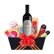 DAOU Soul of a Lion Wine & Cheese Gift Basket