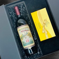 Red Schooner Voyage Red Wine with Godiva Chocolate Gift Box
