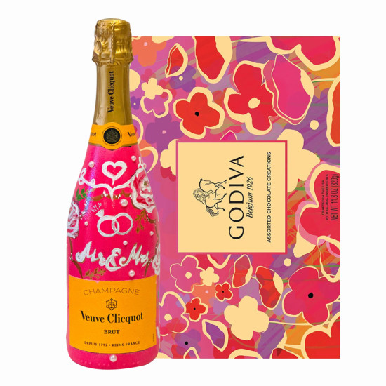 Hand-Painted Mr. & Mrs. Veuve Clicquot Champagne With Godiva Gift Set Hand-Painted Mr. & Mrs. Veuve Clicquot Champagne With Godiva Gift Set