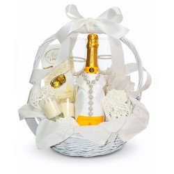 Wedding Gift Basket white