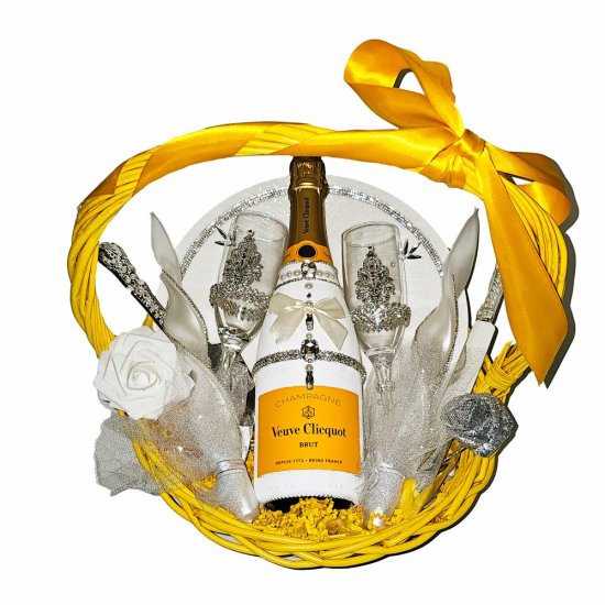 Luxurious Veuve Clicquot Wedding Gift Basket with Tableware Set
