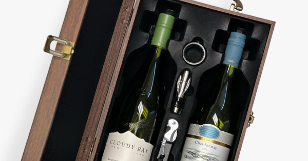 White Wine Duo Gift Box with Accessories