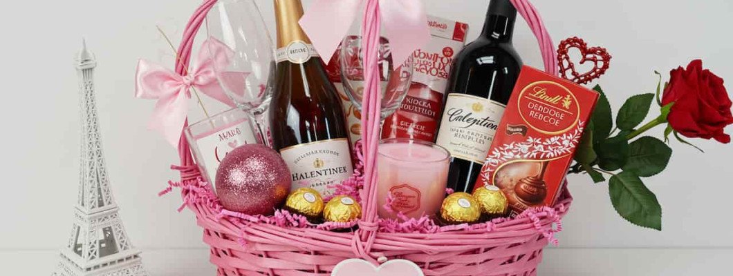 Galentine's Day Gift Ideas for Women Who Love Wine