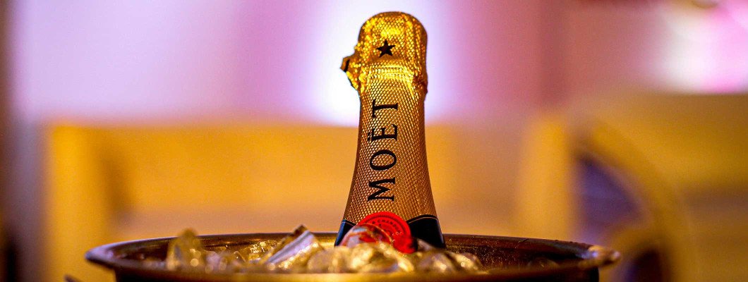 Moet & Chandon: The Complete Guide to the World’s Most Loved Champagne Moet & Chandon: The Complete Guide to the World’s Most Loved Champagne