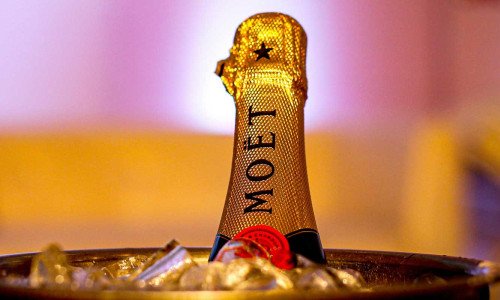 Moet & Chandon: The Complete Guide to the World’s Most Loved Champagne