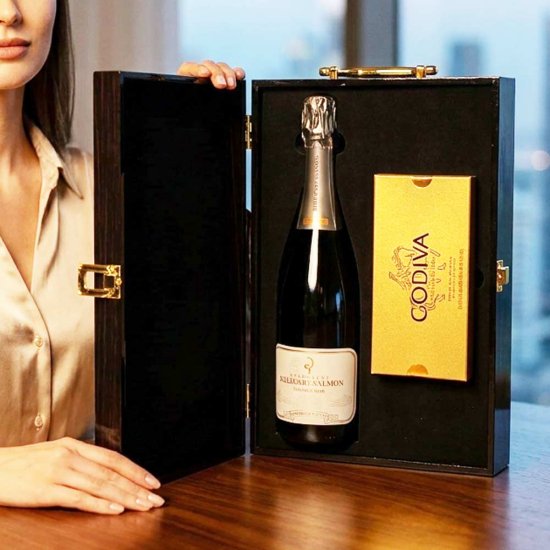 Billеcart-Sаlmon Vintagе 2018 Anniversаry Cuvеe + Godiva chocolate